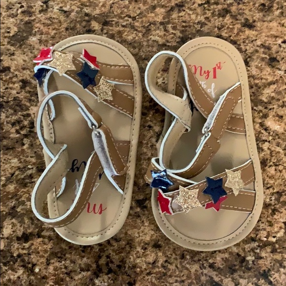 **WHOLESALE** Baby Shoe Assortment - Picture 6 of 7